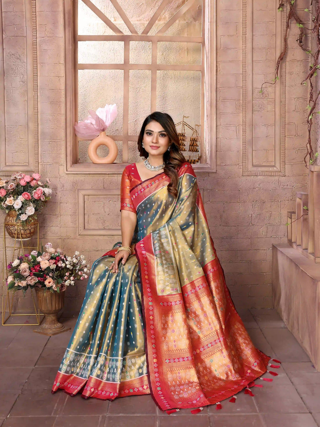 Graceful Patola Wevon Saree in Banarasi Tissue Silk