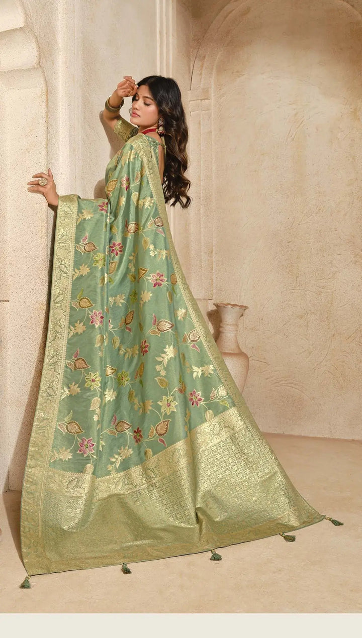 Traditional Silk Saree with Wevon Jari Work – Luxury Collection