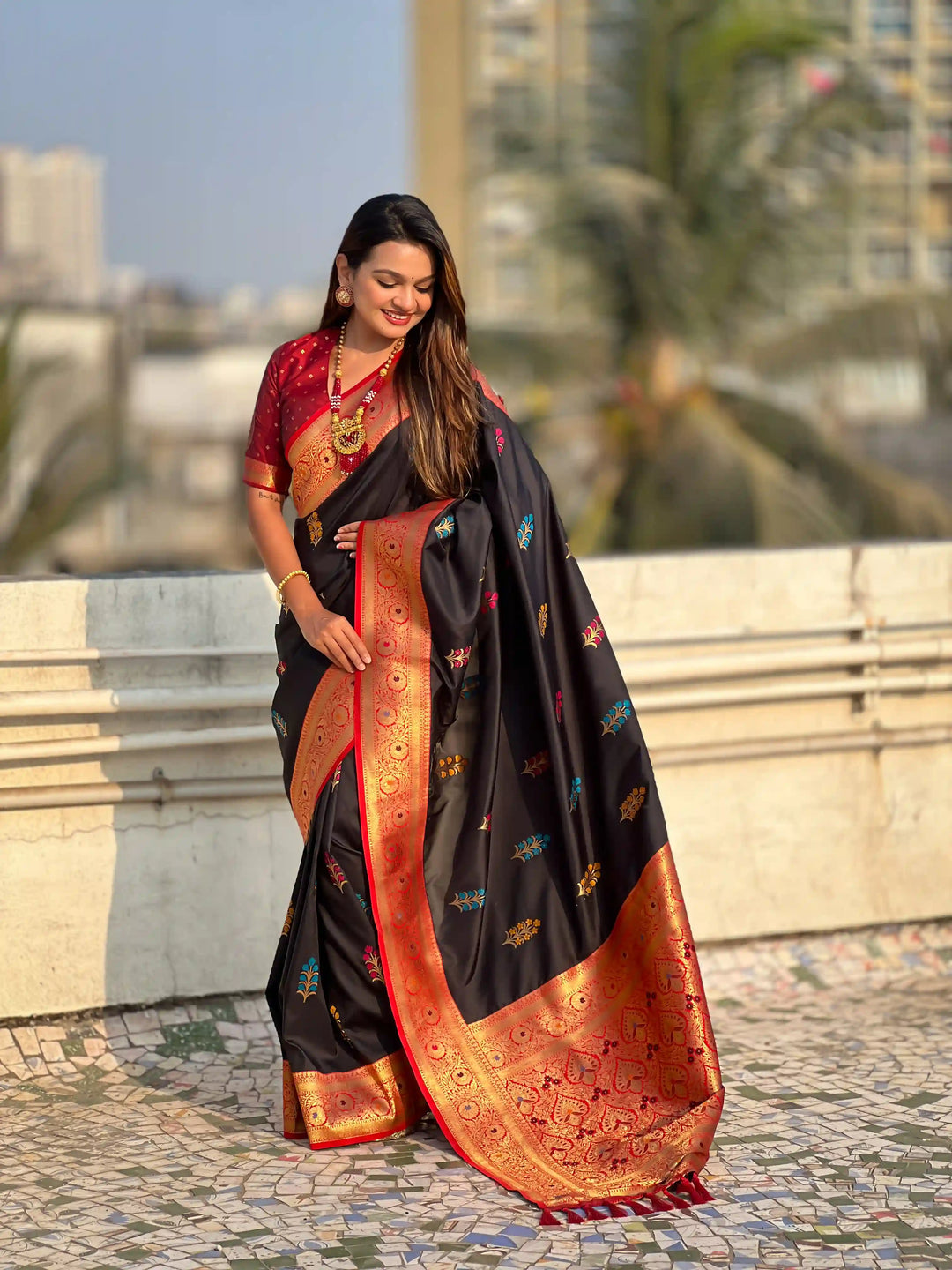 Regal Soft Silk Saree with Wevon Meenakari Work
