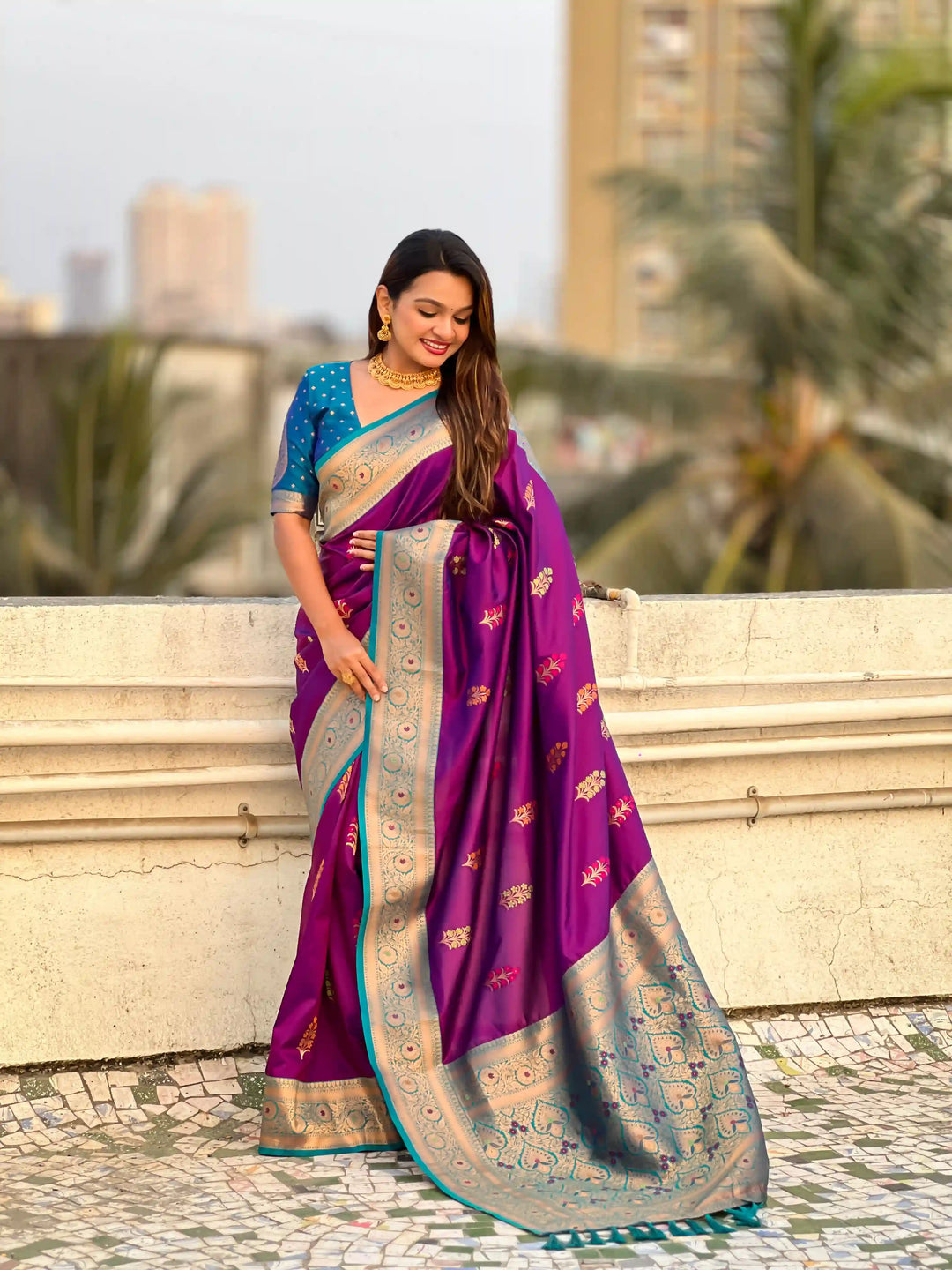 Regal Soft Silk Saree with Wevon Meenakari Work