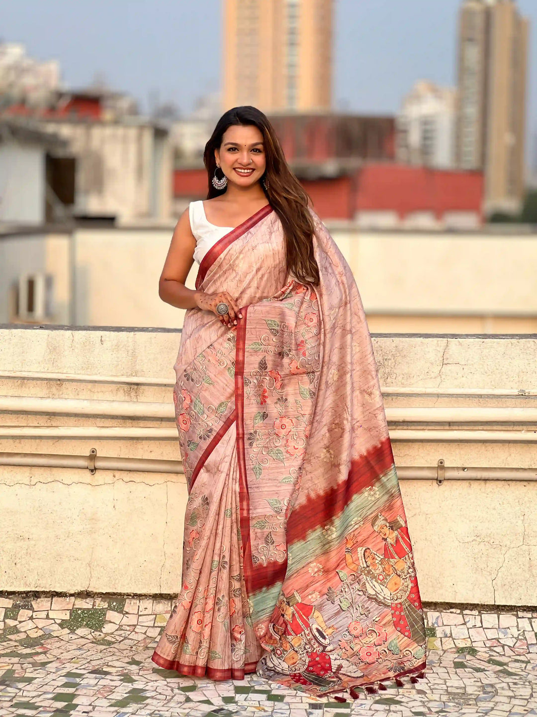 Exquisite Silk Saree with Floral Prints and Wevon Jari Border