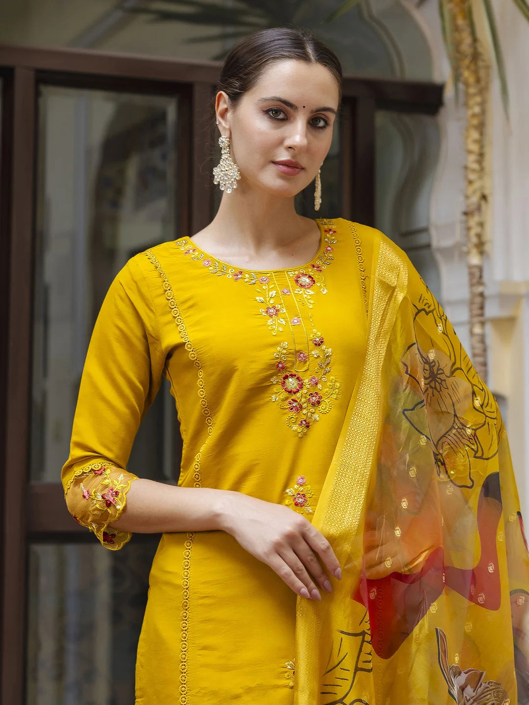 Graceful Partywear Salwar Kameez with Intricate Embroidery