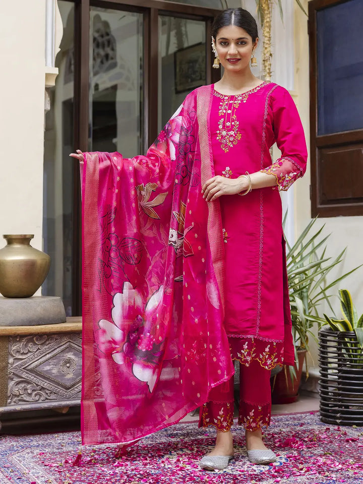 Graceful Partywear Salwar Kameez with Intricate Embroidery