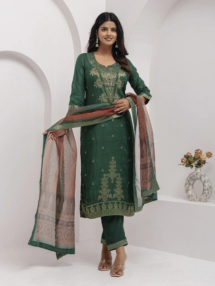 Graceful Green Viscose Silk Salwar Kameez with Designer Work