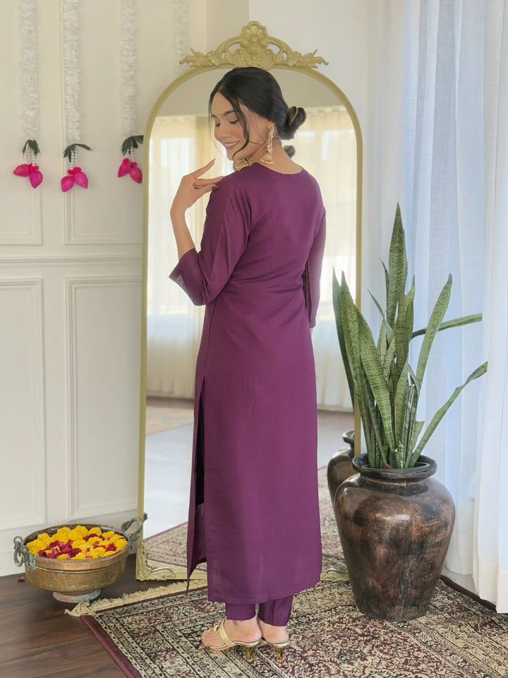 Vibrant Chanderi Suit with Silk Dupatta & Prints