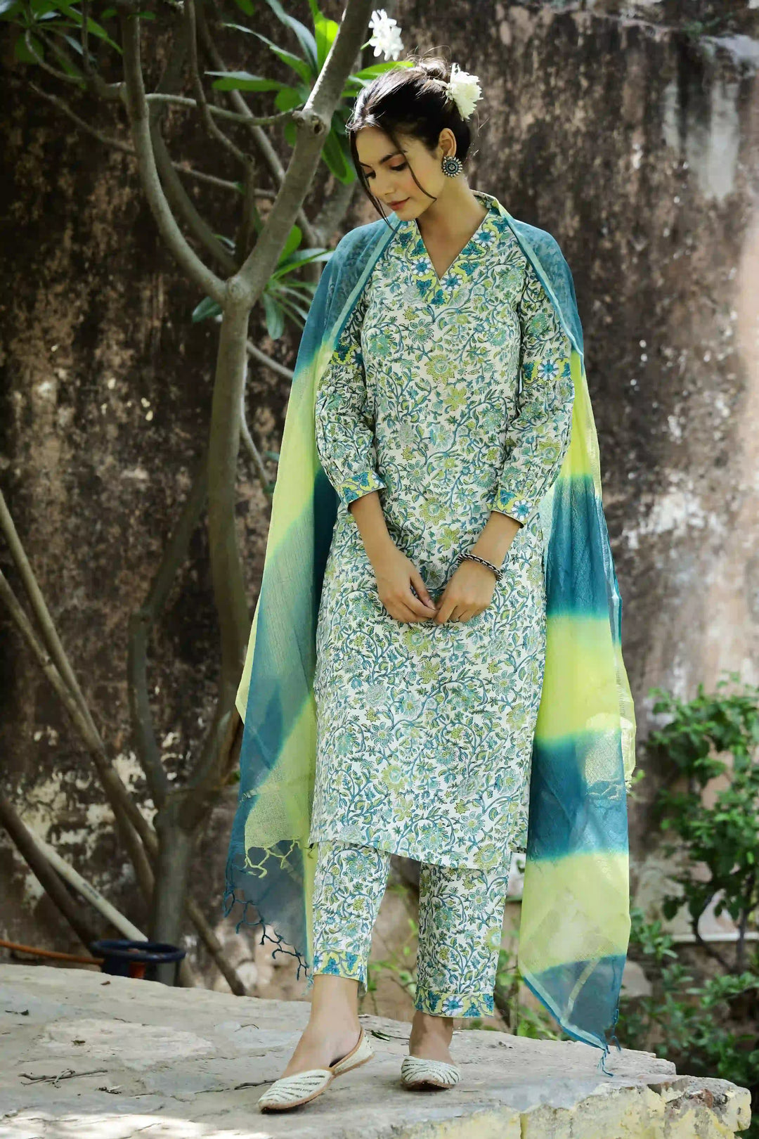 Stylish Sea Green Ethnic Set in Roman Slub with Designer Print