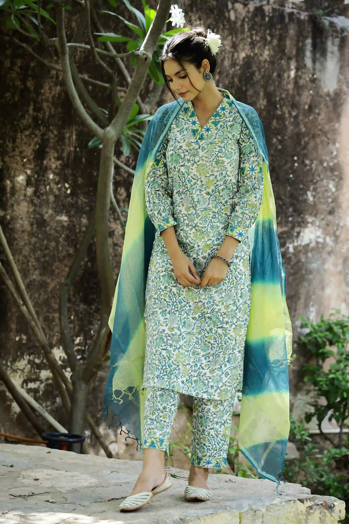 Stylish Sea Green Ethnic Set in Roman Slub with Designer Print