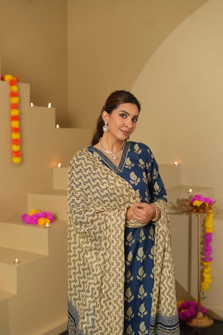 Charming Teal Blue Salwar Kameez with Printed Dupatta for Festive Occasions