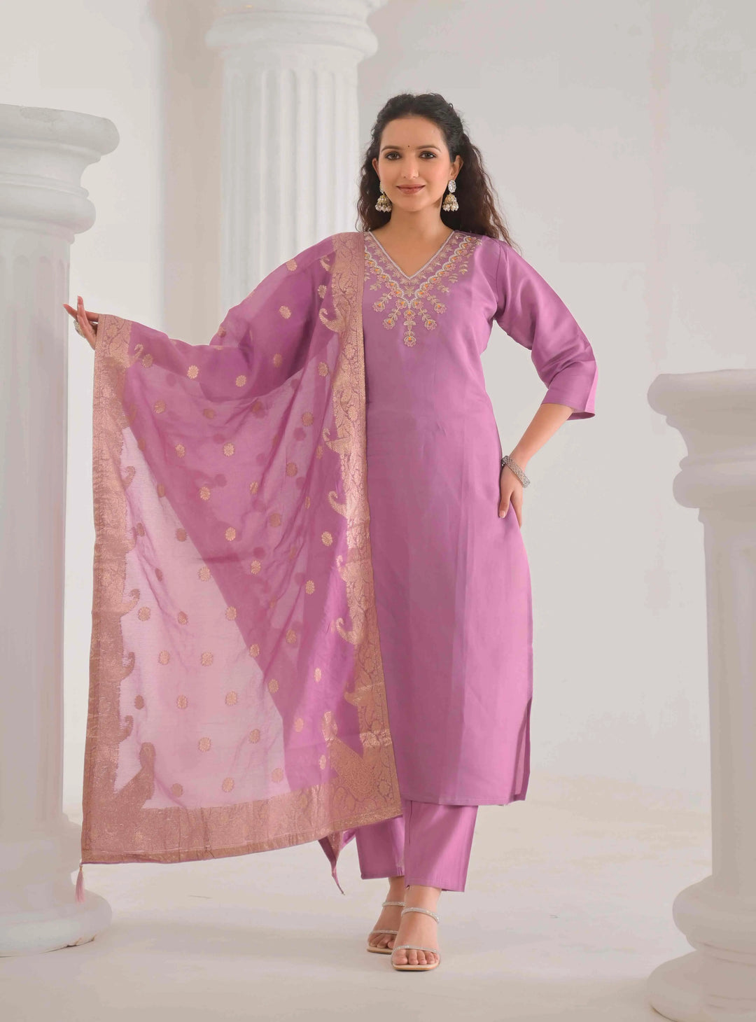 Stylish Pink Embroidered Salwar Kameez Set for Festive Wear