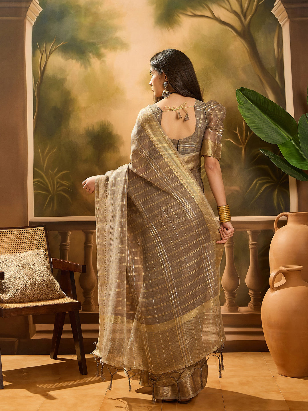 Elegant Khadi Organza Saree with Jacquard Design Festive Wear Look