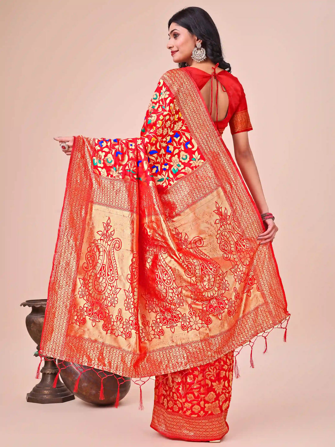 Designer Lichi Silk Sarees with Wevon Designer Work
