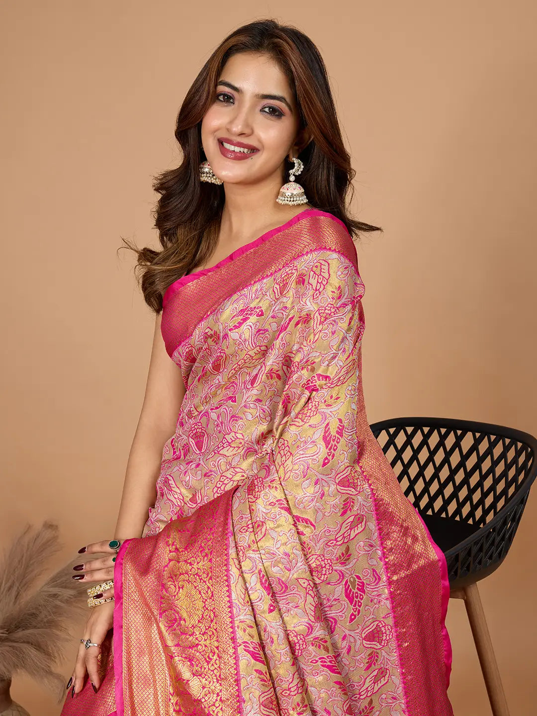 Luxurious Rani Pink Silk Saree With Heavy Jari Designer Touch