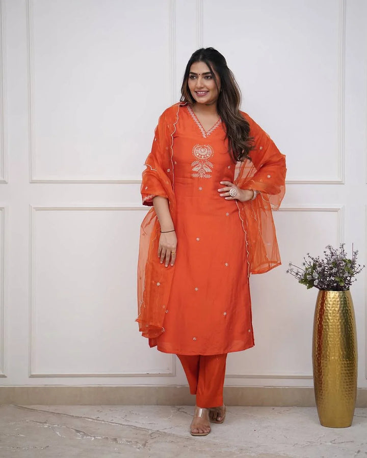 Ethnic Chanderi Suit with Organza Dupatta & Fine Work