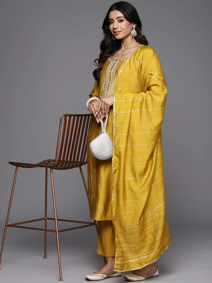 Stylish Embroidered Viscose Blend Salwar Kameez for Parties