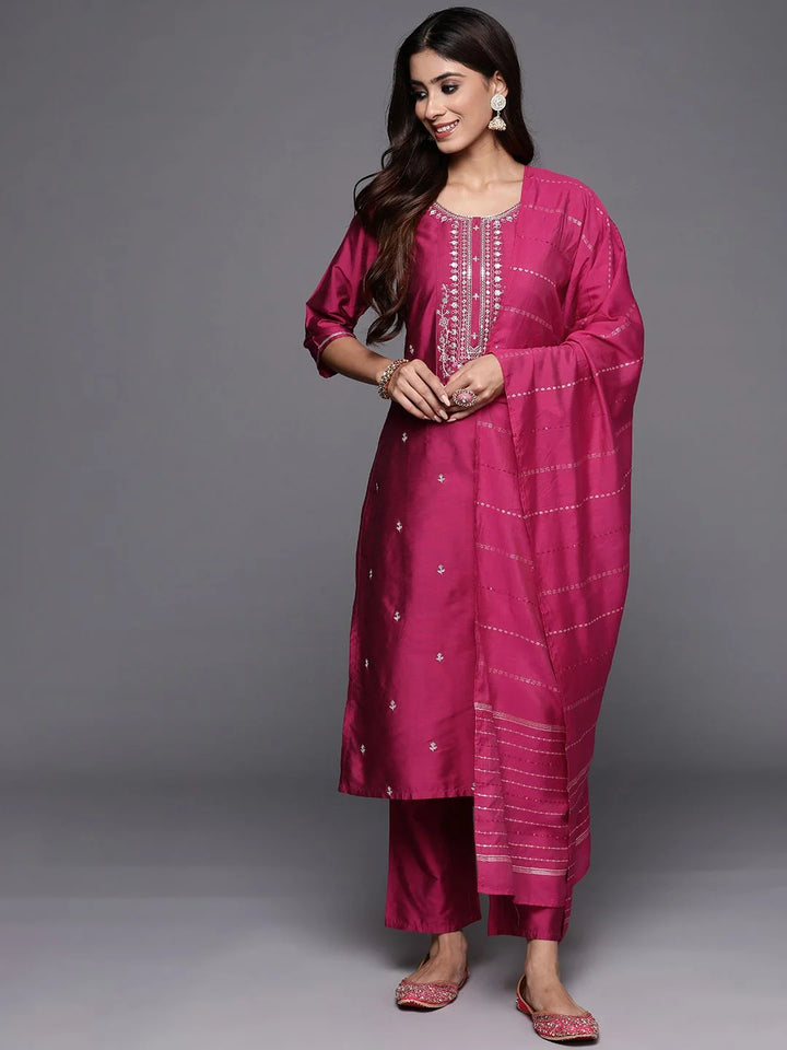 Stylish Embroidered Viscose Blend Salwar Kameez for Parties