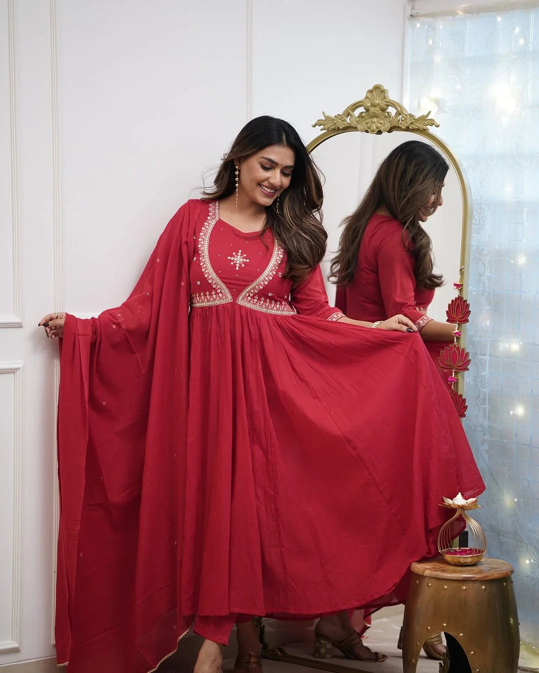 Stunning Embroidered Suit Set in Muslin Cotton Fabric