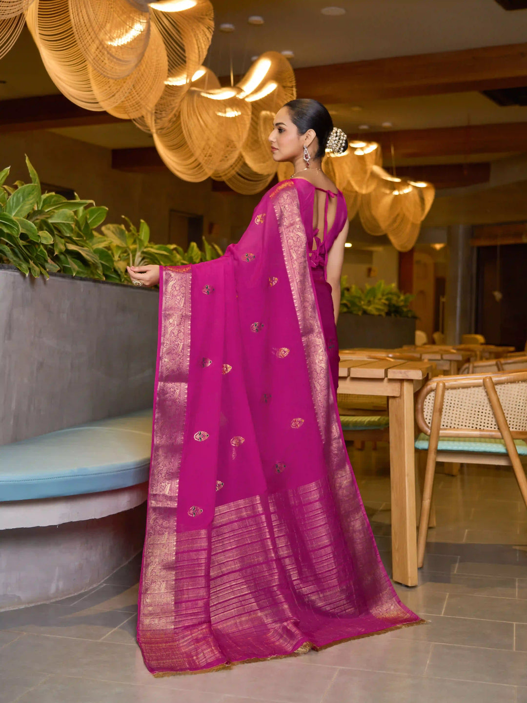 Chinon Wevon Jacquard Designer Saree with Blouse for Traditional Wear