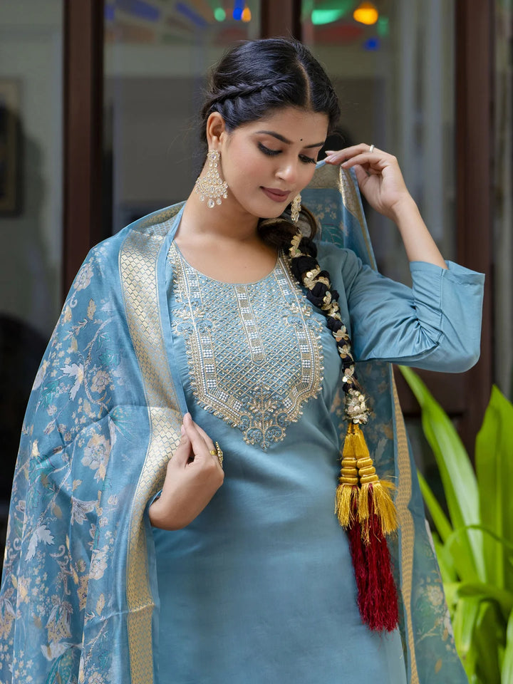 Silk Blend Festive Wear Salwar Kameez with Embroidery & Dupatta