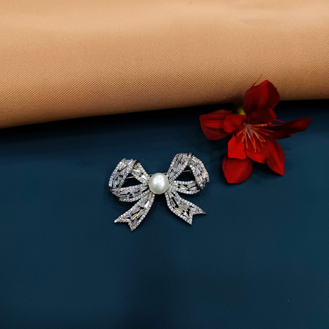 BROOCHES - SilverBin