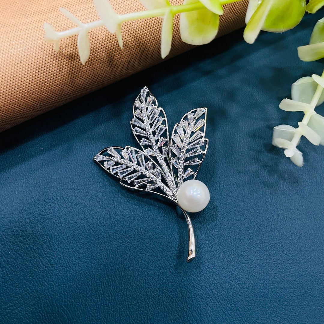 BROOCHES - SilverBin