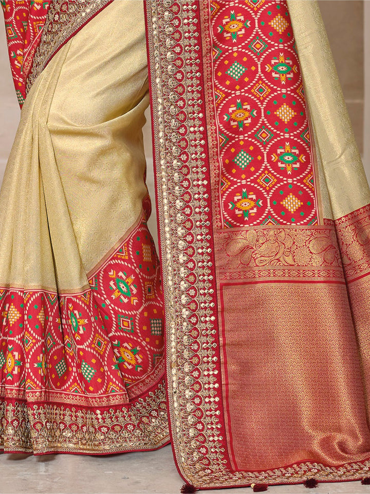 Best  Alluring Cream Weaving Kanjivaram Silk Wedding Saree with Blouse