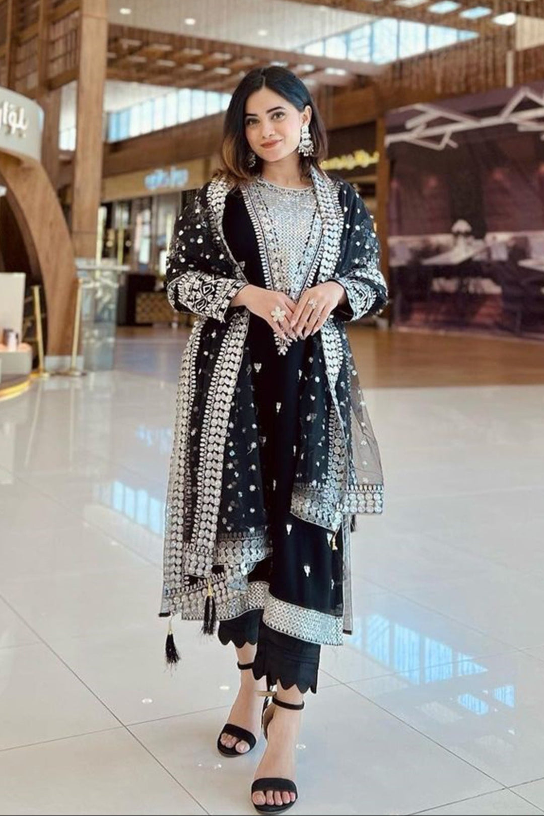 Stylish Black Suit Set | Georgette Kameez & Dupatta for a Sophisticated Look