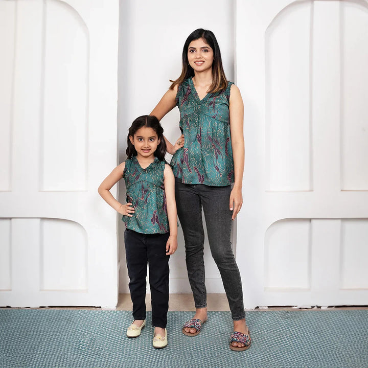 Shining Green Printed Tops For Mom and Daughter Twin Set