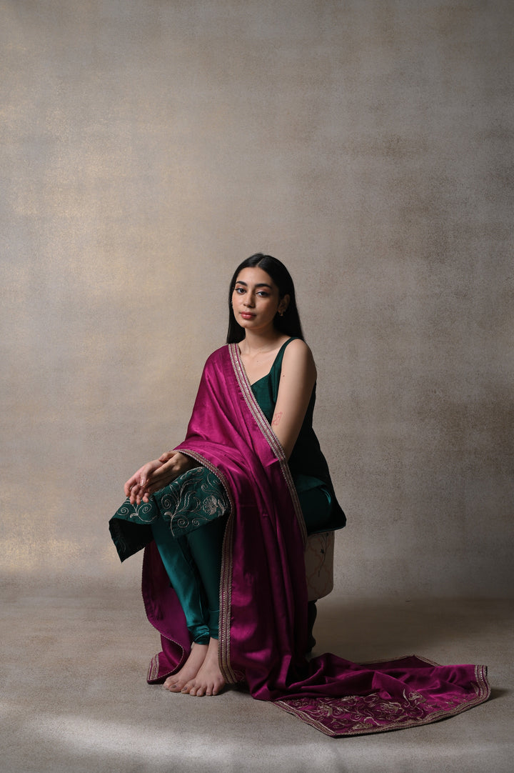 Royal Pakizah Embroidered Suit Set | Gaji Silk Dupatta & Feminine Chudidaar