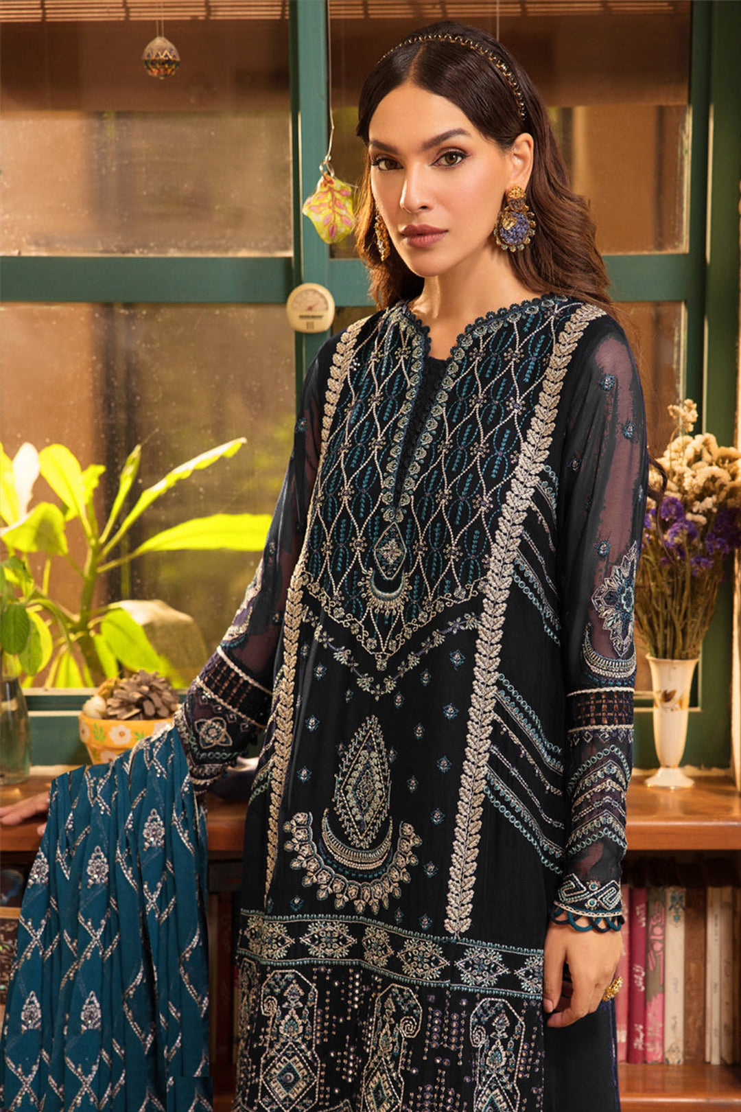Designer Black Georgette Kameez | Ethnic Outfit for Every Occasion