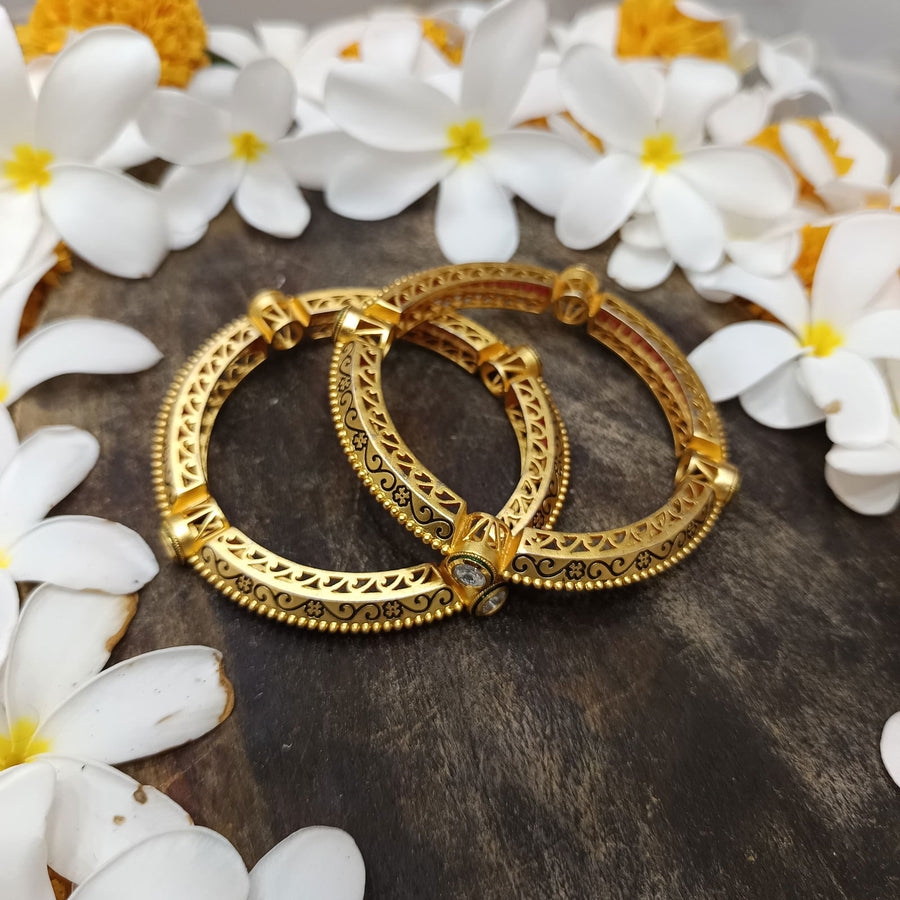 GOLDEN BANGLES - SilverBin
