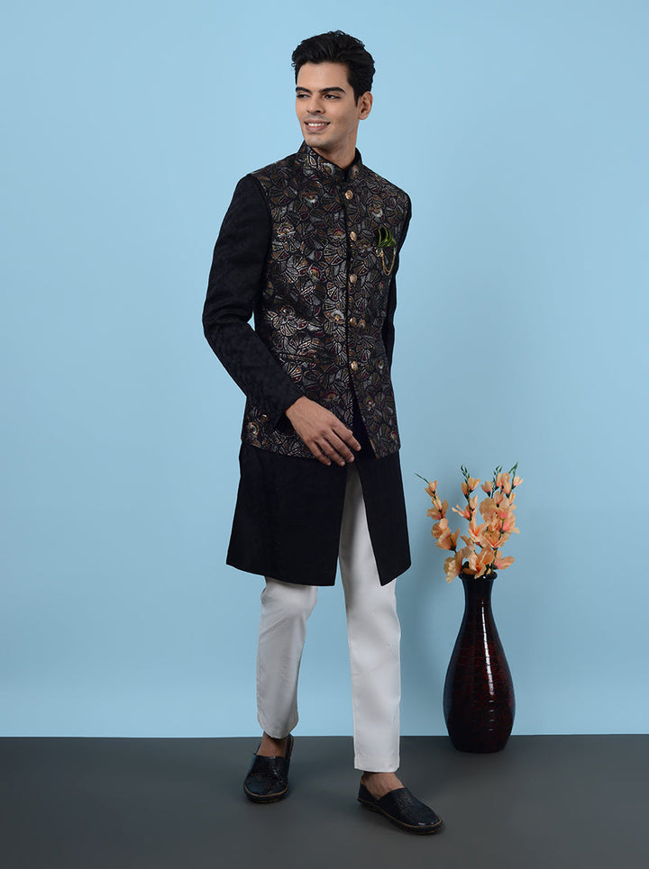 Black embroidered men’s attire, perfect for festive occasions
