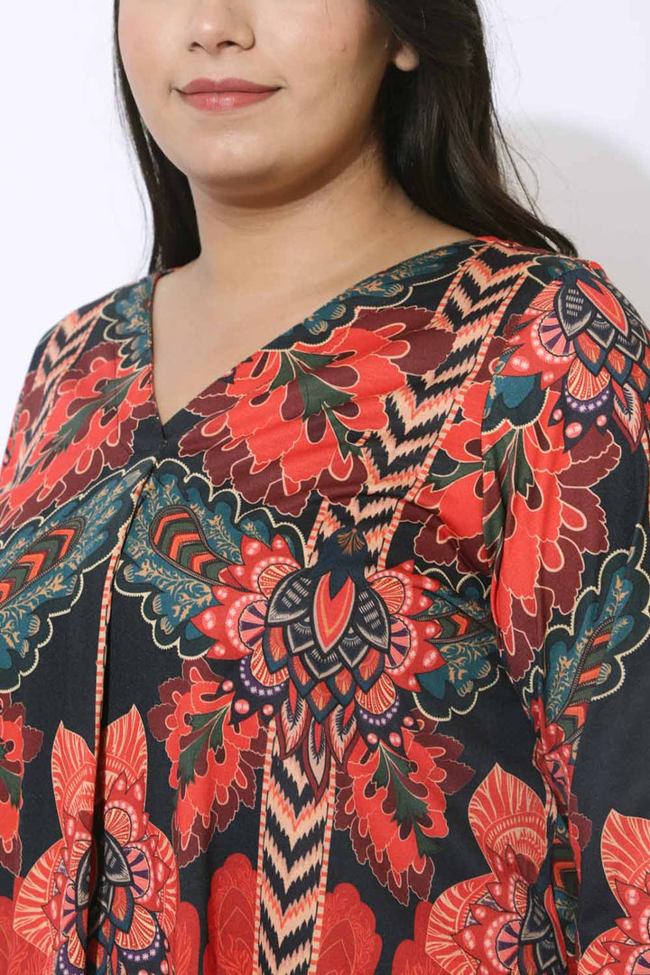 Plus Size Black Tropical Print Centre Pleat Top