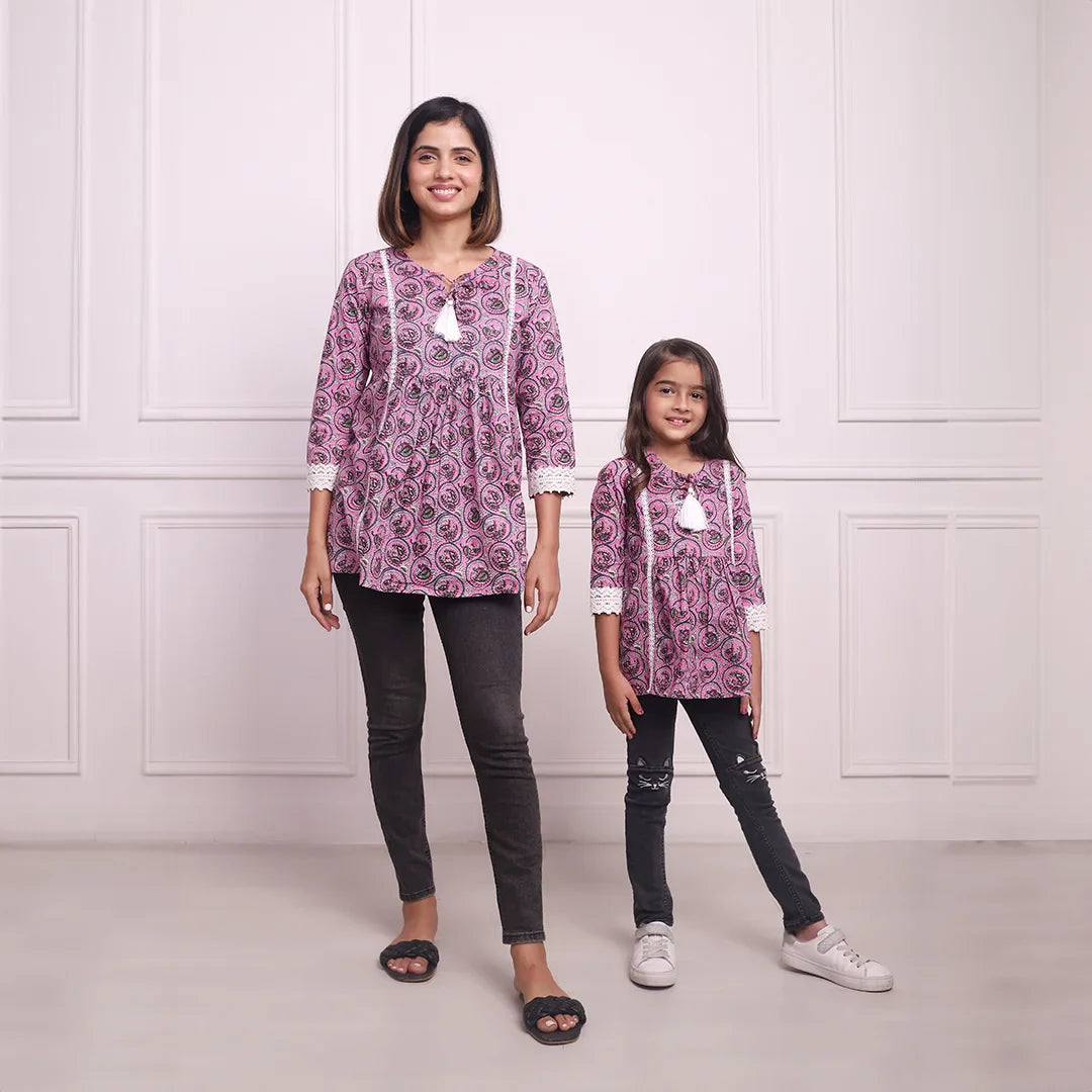 Elegant Petals: Mom and Daughter Twin Set in Baby Pink Floral Print