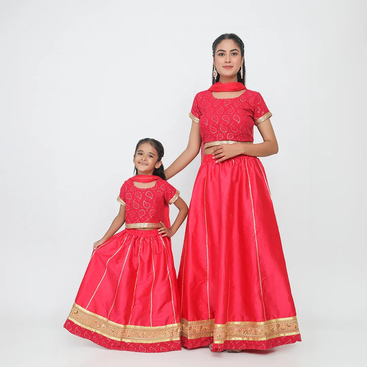 Elegant Fusion: Fuchsia Lehenga Twin Set