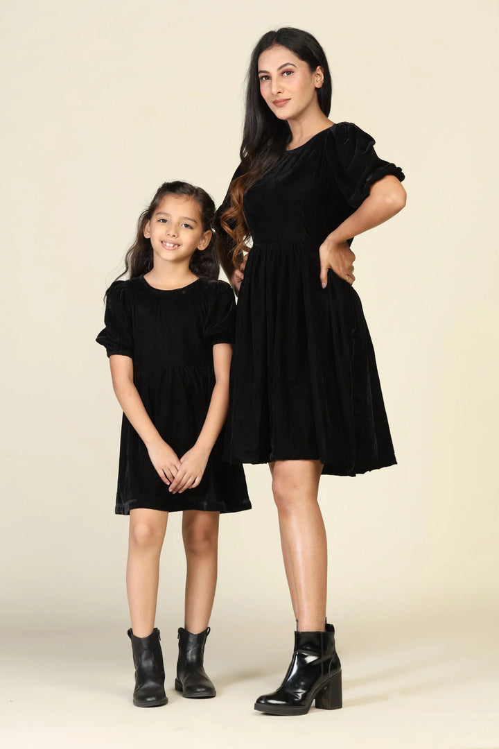 Black Velvet Skater Dress Set for Mom & Daughter - Stylish Matching Outfits