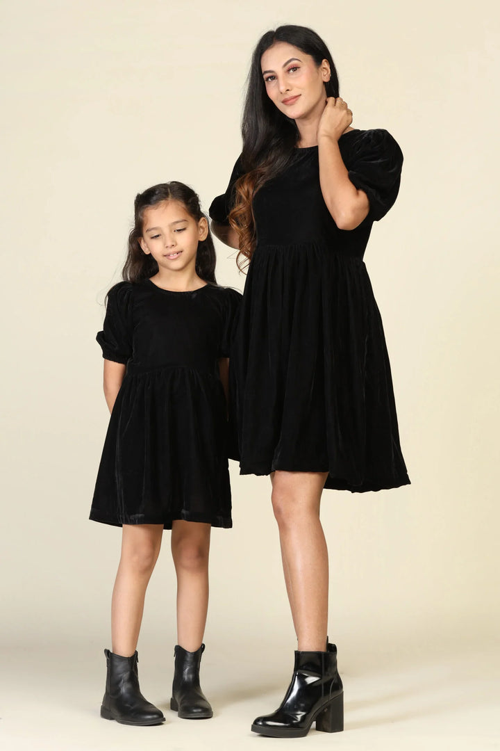 Black Velvet Skater Dress Set for Mom & Daughter - Stylish Matching Outfits