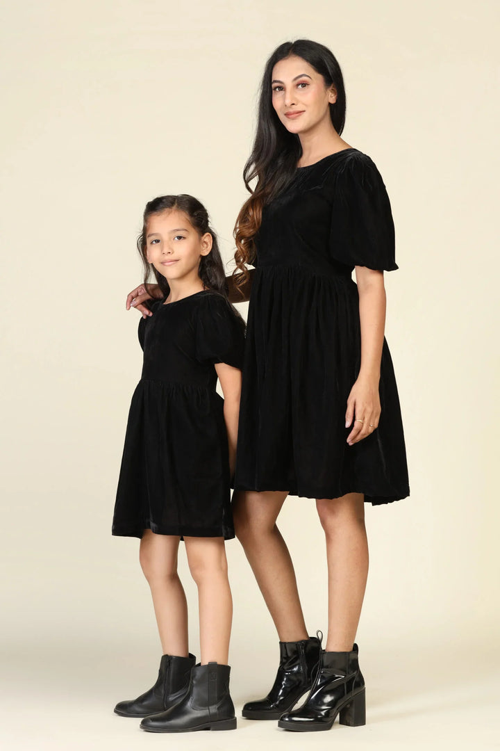 Black Velvet Skater Dress Set for Mom & Daughter - Stylish Matching Outfits