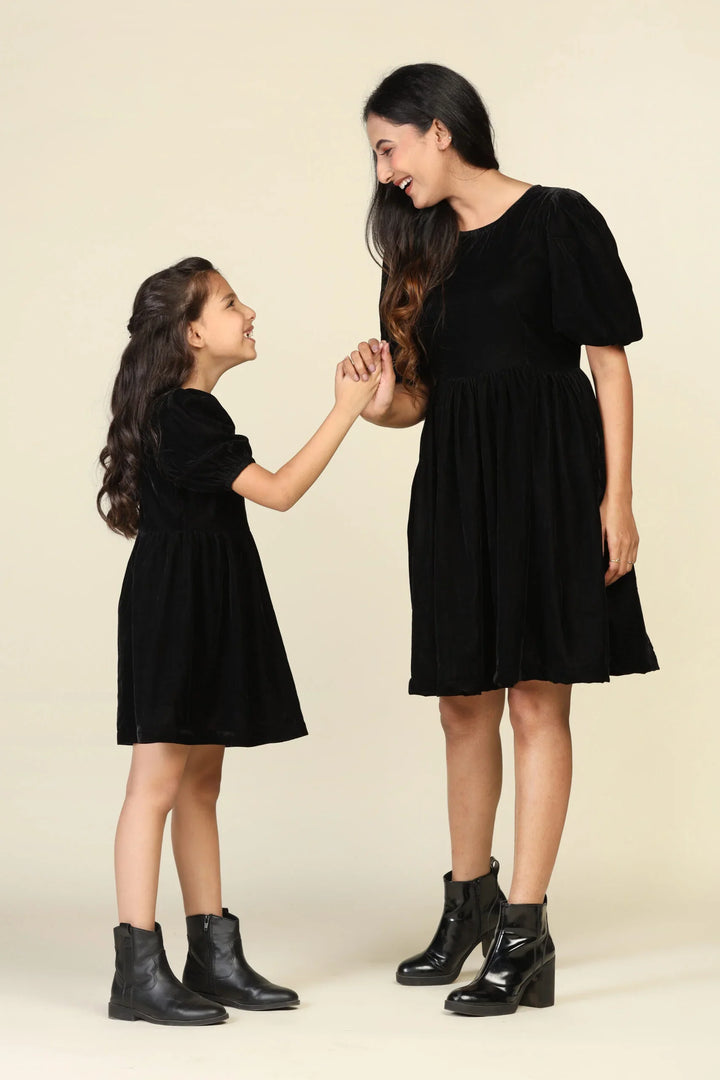 Black Velvet Skater Dress Set for Mom & Daughter - Stylish Matching Outfits