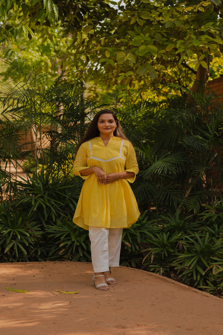 Chic Yellow & White Kurta Set | Self-Design Cotton for a Classy Look
