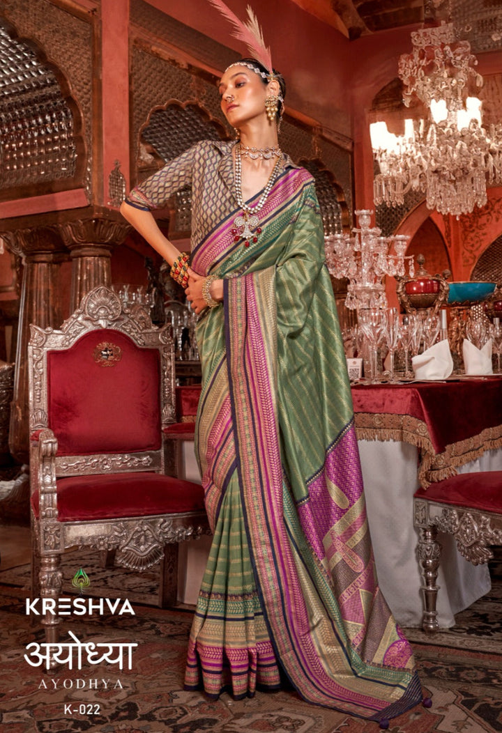 Kanjivaram Silk Saree with Zari Weaving & Gold Finish | Customizable Blouse Included