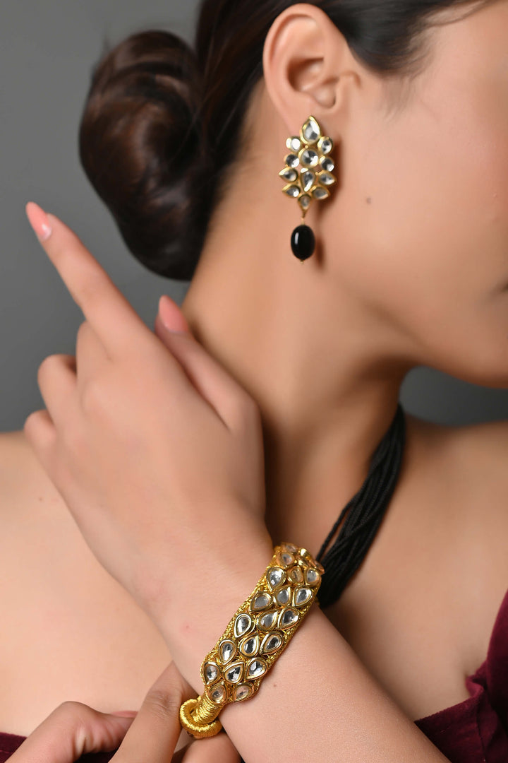 Kundan Pendant Set | With Earrings And Bracelet Trendy