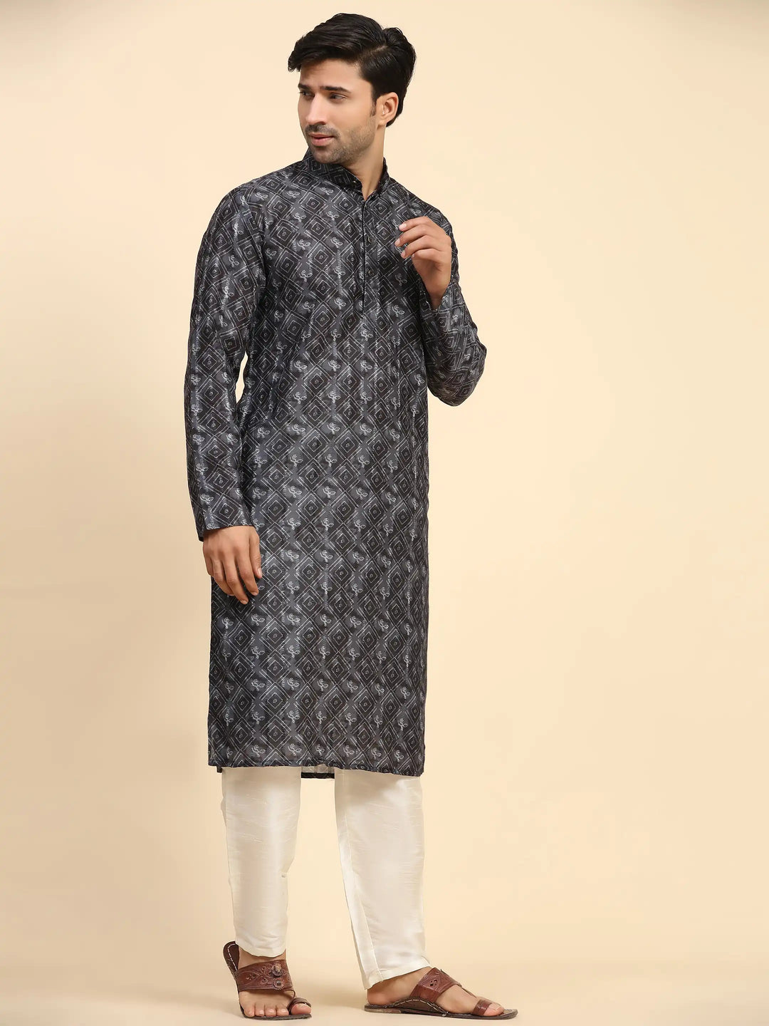 Men’s Black Kurta Set | Perfect for Festive Wear & Sangeet Celebration
