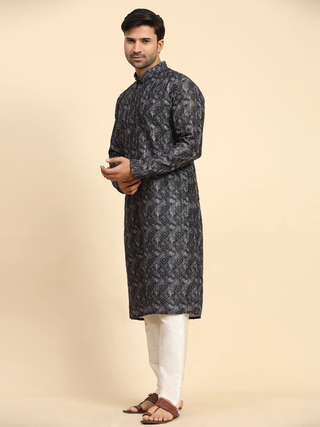 Men’s Black Kurta Set | Perfect for Festive Wear & Sangeet Celebration
