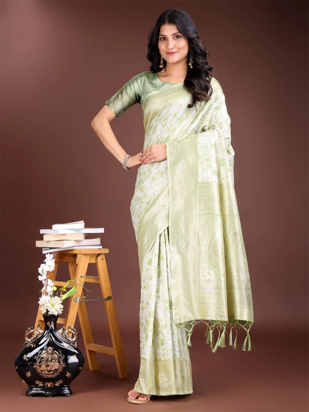 Stylish green linen saree with soft fabric