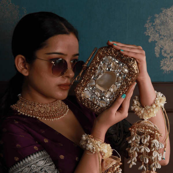 Burj Agate Stone Clutch | Luxe Fashion Statement with Elegant Embellishments