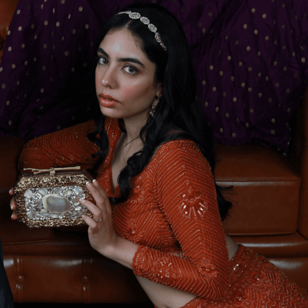 Burj Agate Stone Clutch | Luxe Fashion Statement with Elegant Embellishments