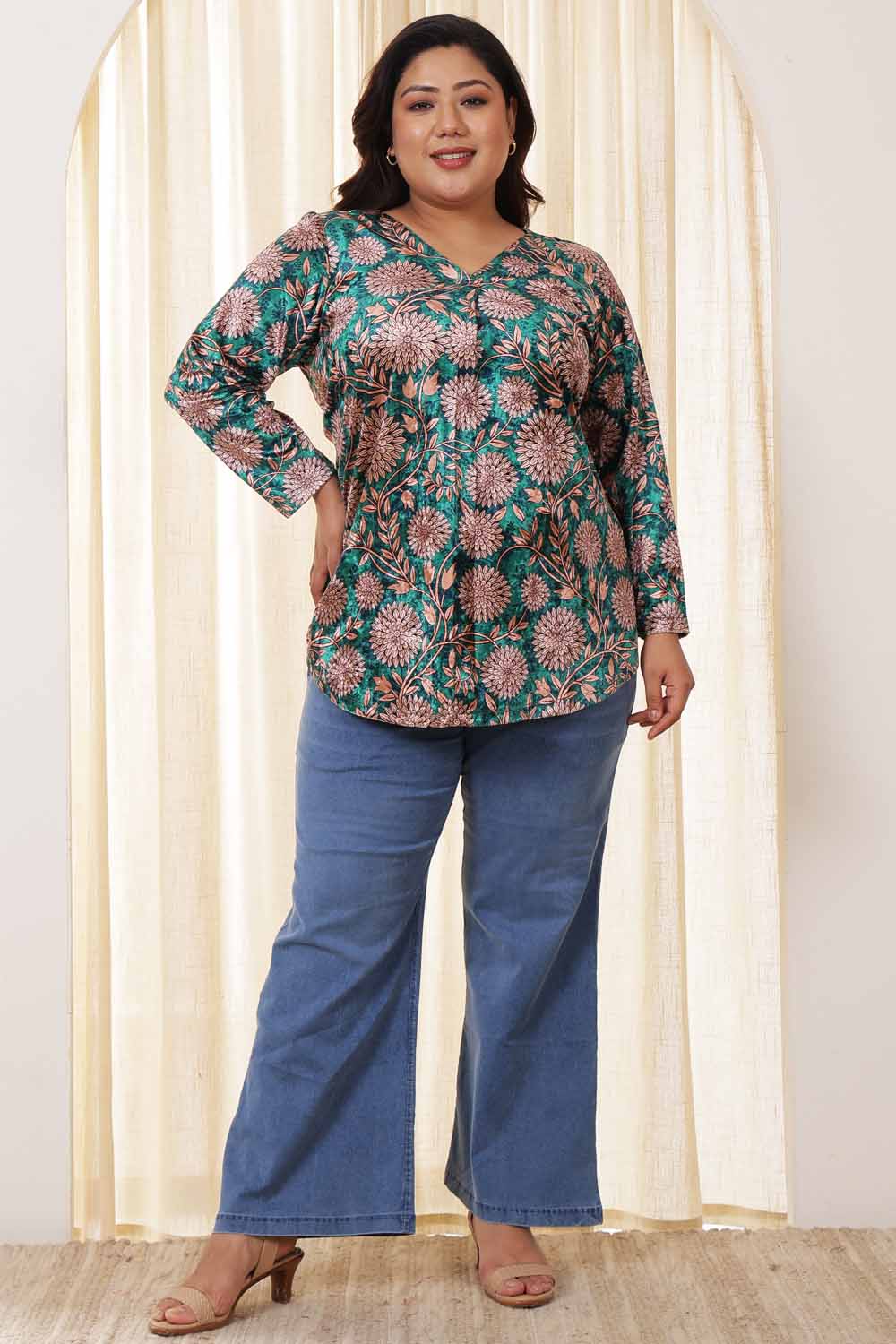 Plus Size Green Floral Velvet Top