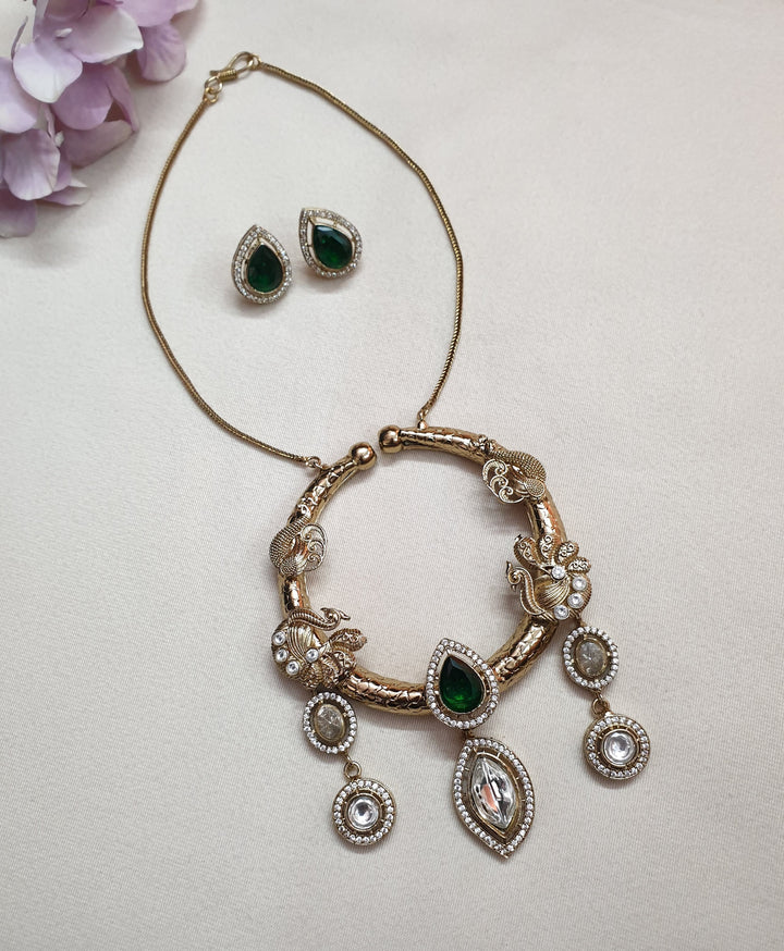 Elegant Pendant Set | Stylish Jewelry Collection