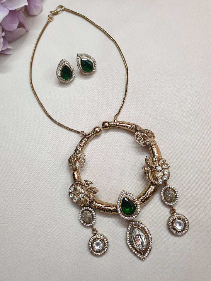 Elegant Pendant Set | Stylish Jewelry Collection
