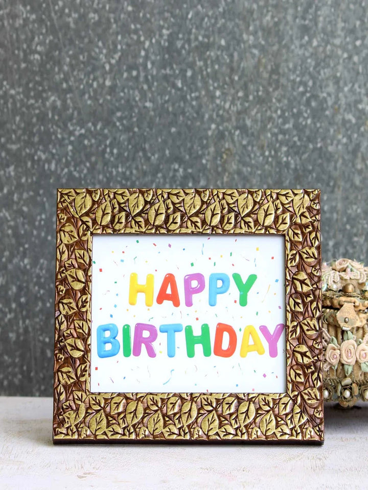 Eye-Catching Modern Photo Frame | Perfect for Home and Office Decor